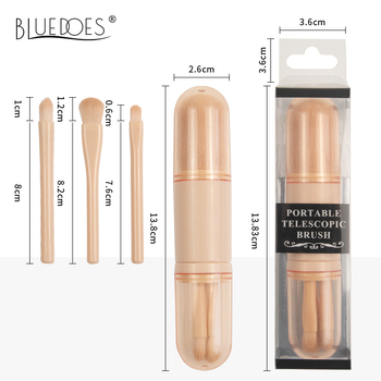 Keturių vienetų makiažo šepetėlių rinkinys su ištraukiamu mechanizmu, nešiojamas ir daugifunkcinis; sintetiniai pluoštai, dėžutėje supakuota.