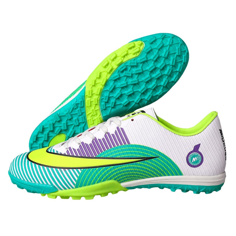 Nogometne cipele – protivsklizne, PU potplat, niski gornji dio, gornji dio od umjetne PU, pogodne za travu, umjetnu travu i planinski teren
