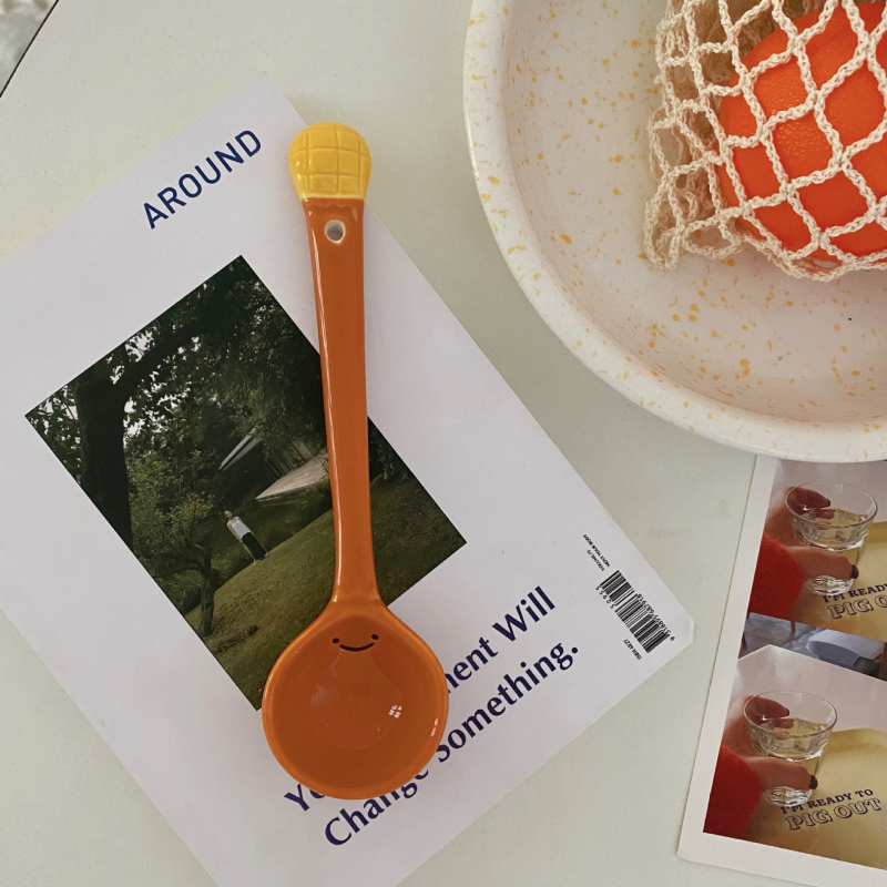 Κεραμικό κουτάλι με τρισδιάστατο σχήμα ψωμιού — χαριτωμένο στυλ, μονοχρωματικό σχέδιο — (Υλικό: κεραμικό; Για ενήλικες; Δώρο γενεθλίων; Κυκλοφορία φθινόπωρο 2024)