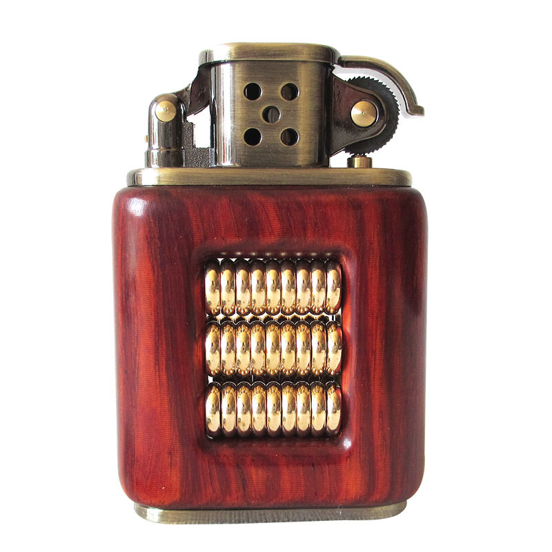 Kerozina aizdedzinātājs ar metāla korpusu un rosewood apdari, vēja izturīgs, logotipa gravēšana, dāvanu kastes iespēja