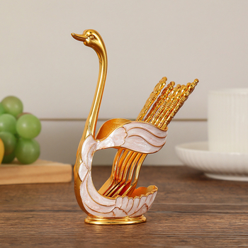 Swan set pribora za jelo — nož, vilica, žlica; cinkova legura; nordijski stil, otmjen uzorak; pakiranje: set; premium kvaliteta