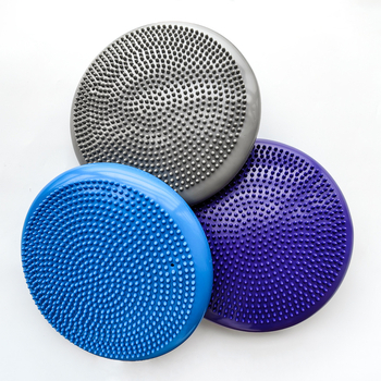 PVC puhutav jooga tasakaal matt massaažipinnaga, 8 mm paksus, rehabilitatsiooniks koduloomadele ja tasakaaluharjutusteks.