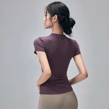 Jogos treniruočių marškinėliai – drėgmės pašalinimas, siauras kirpimas, juosmens ilgis, nailono audinys