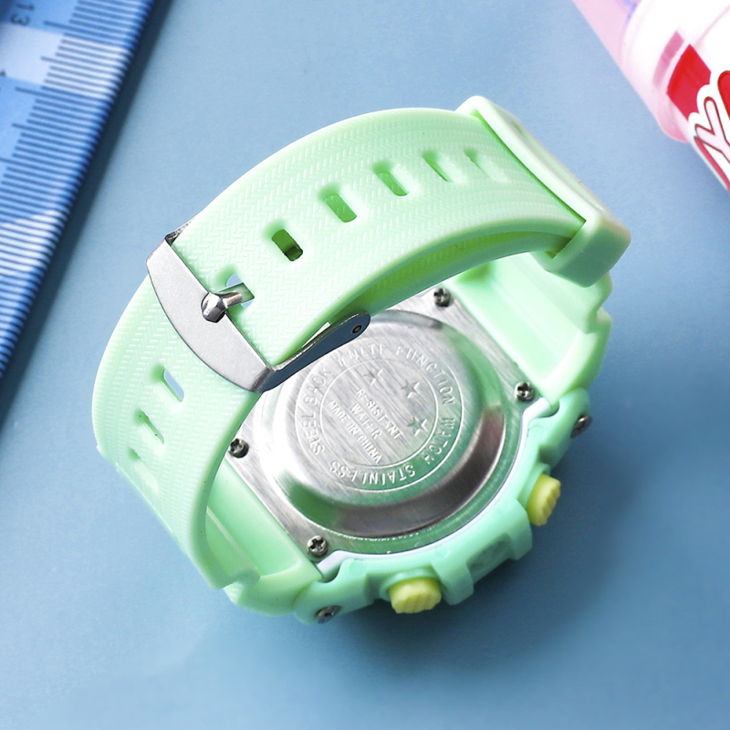 Електронен часовник за ученици (светещ дисплей, електронно движение, ABS корпус, PVC каишка)