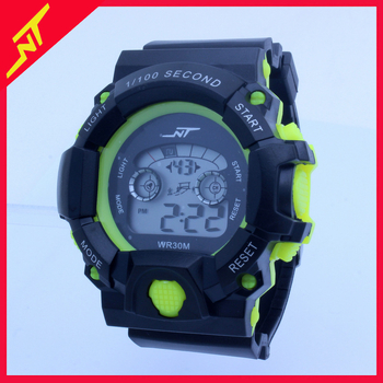 Vīriešu elektroniskais pulkstenis, daudzfunkcionāls, gaišs, ārējiem sporta veidiem, ciparu displejs; kustība: elektroniska; korpuss: plastmasas; siksna: PVC; ūdensizturība: nav ūdensizturīgs