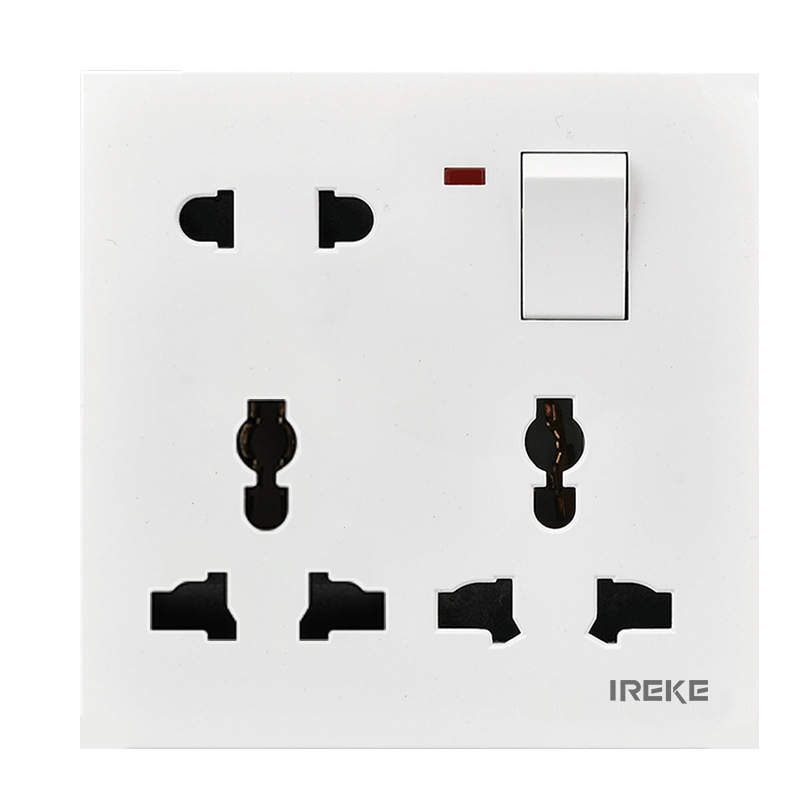 IREKE 86. tipa slēgta sienas universālā kontaktligzda ar slēdzi, astoņas atveres, 13A, AC250V, tin-fosforbronzas kontakti, CE sertificēta