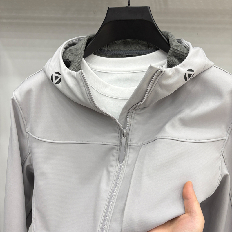 Jachetă cu glugă – Rezistentă la abraziune, Antivânt, Stabilitate ridicată a culorii – Țesătură sintetică amestec groasă, exterior și căptușeală 100% poliester