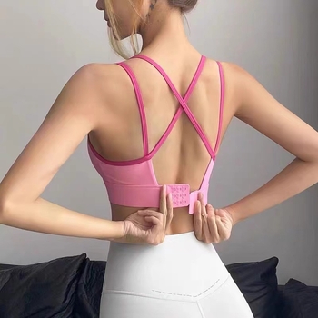 Moteriški sportiniai viršūnėlė su formuotais puodeliais, fiksuoti dvigubi dirželiai, greitai džiūstantis audinys, nailonas 70% / spandeksas 25%