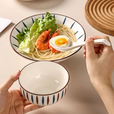 Lingură de supă din ceramică - design modern minimalist, pentru adulți, rezistentă la temperaturi înalte, imprimare de logo disponibil