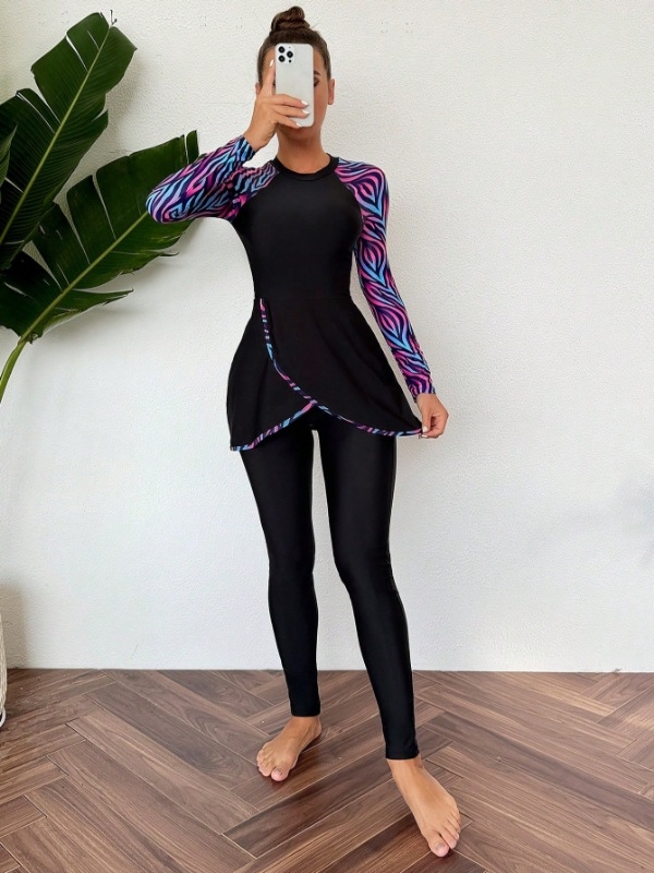 Moterų ilgos rankovėmis maudymosi kostiumėlis, 82% poliesteris, pamušalas 18% poliesterio, svoris 400 g