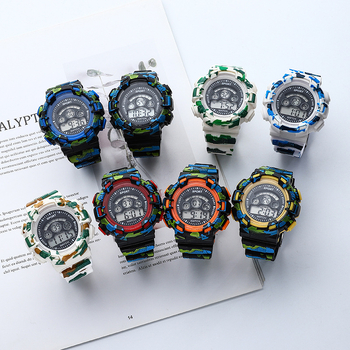 Daudzfunkcionālais elektroniskais pulkstenis ar maskēšanās dizainu āra sportiem, apaļš ciparnīca, digitālais displejs, elektroniskā kustība, ABS siksna, PVC korpuss