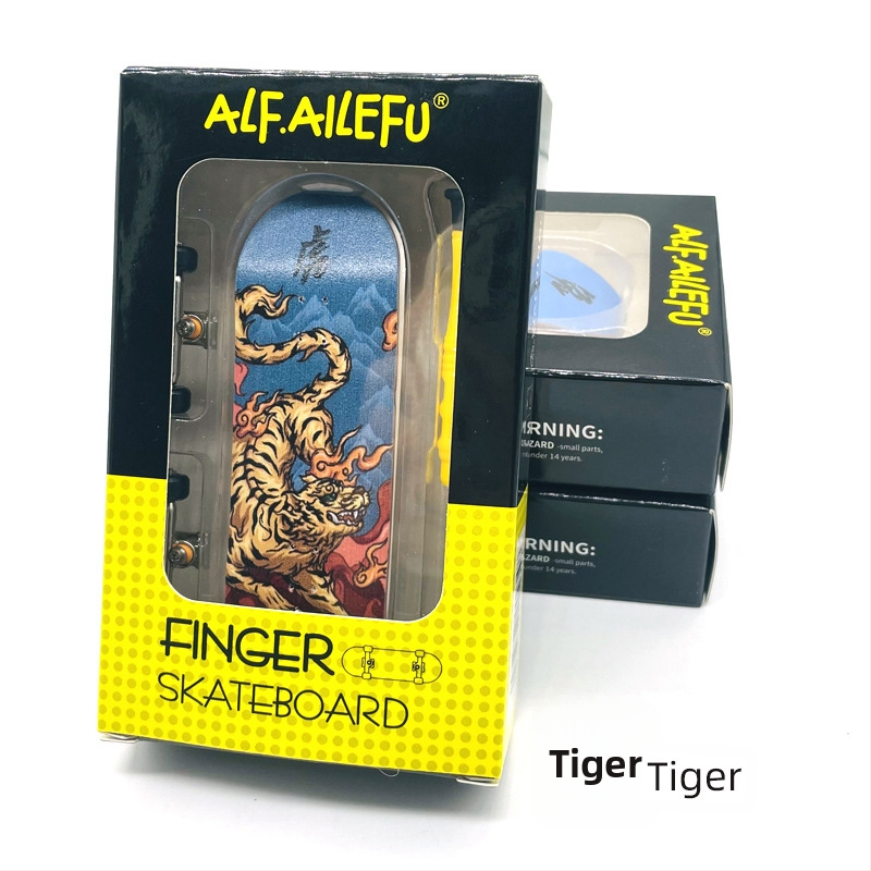 Skateboard ALF, medinė, dvigubas sūpynės mechanizmas, Alf-zodiac kolekcija