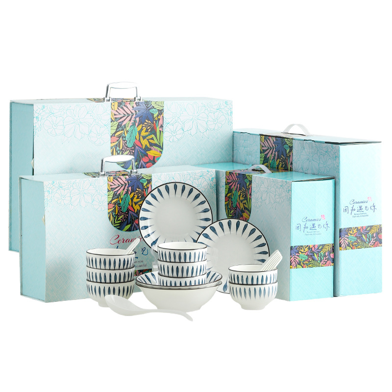 Sada riadu: misky a taniere, porcelán, podglazúrna plocha, prúžkovaný vzor, potlač loga