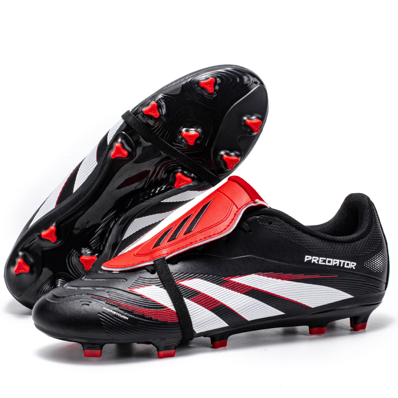 Nogometne tenisice za travu, za treninge i utakmice, bez vezivanja, niski vrh, gornji dio od sintetičke kože, unutarnji dio mreža, potplat od prirodne gume, prozračna tehnologija, pogodne za prirodnu i umjetnu travu.