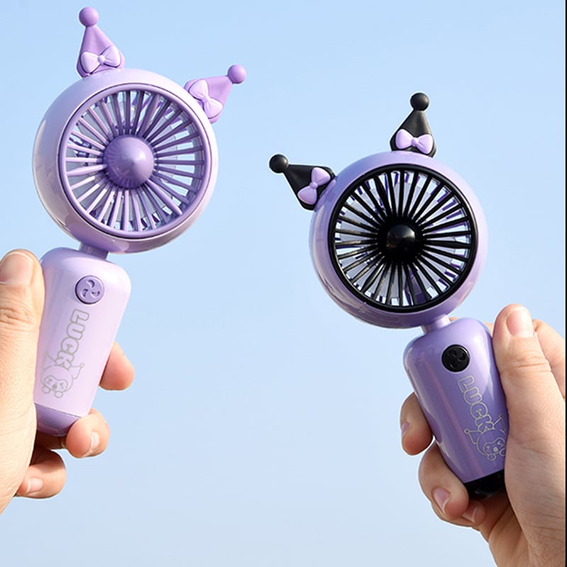 Kézben tartható karikatúra dizájnú zsebéventilátor nyomtatott fogantyúval és karikatúra fülekkel, újratölthető, beépített akkumulátor 100-300 mAh, 5V, 5W, zaj 36-45 dB, akkumulátor-üzemidő 0-1 óra