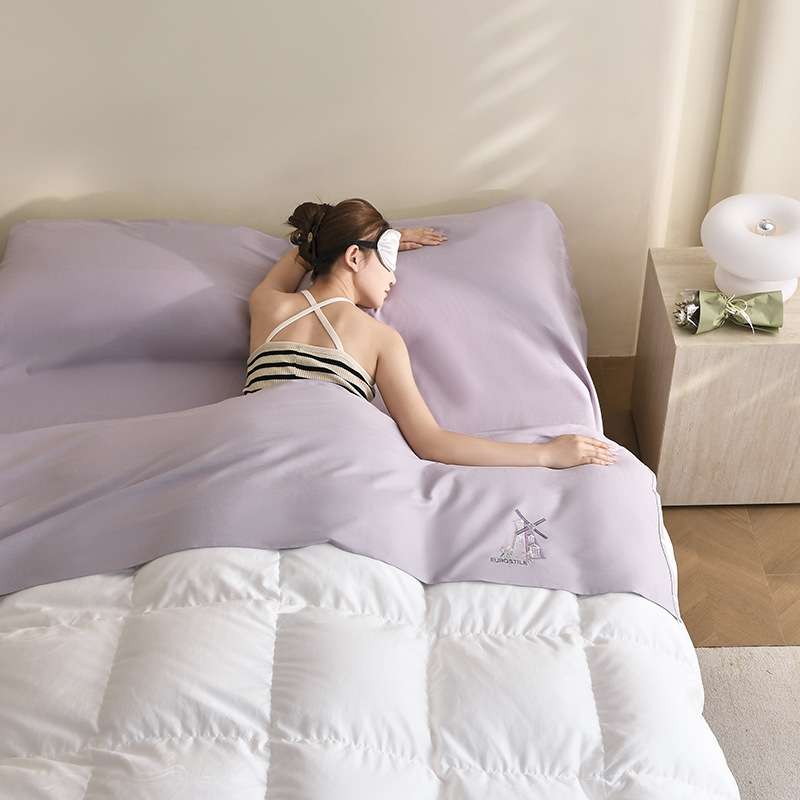 Set plachiet z bavlny s dlhými vláknami, saténové tkanie, reaktívne farbenie, jednobarevný vzor, moderný minimalistický štýl