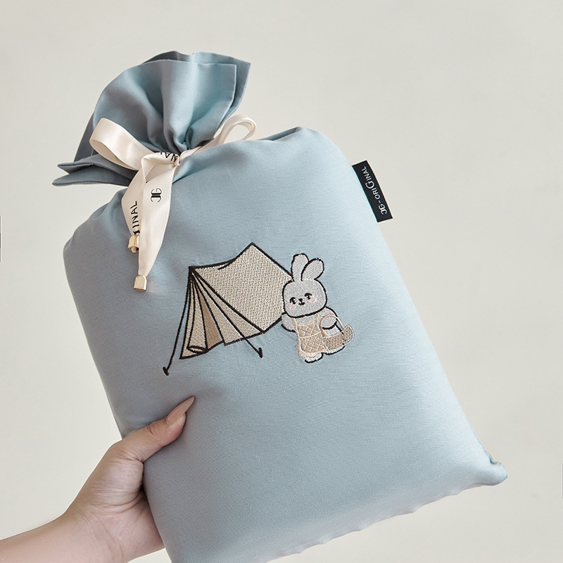 Set plachiet z bavlny s dlhými vláknami, saténové tkanie, reaktívne farbenie, jednobarevný vzor, moderný minimalistický štýl