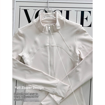 Ženski fitness top za jogu – stojeći ovratnik, uski kroj, smjesa kemijskih vlakana, 82,5% poliestera, WT5149