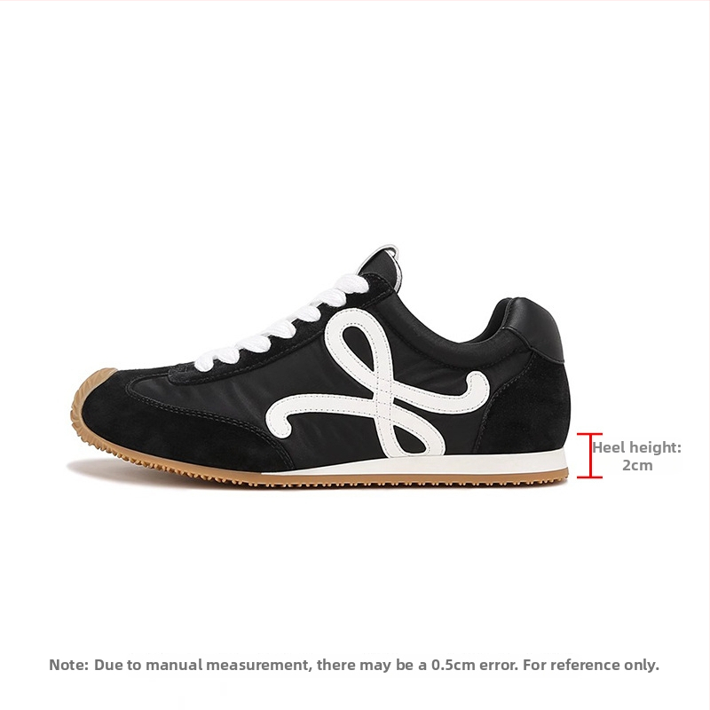 Női edzőcipő – balett-stílusú retro, színblokkal ellátott dizájn, magasságot növelő, bőr felsőrés, fűzős zárás, alacsony topp