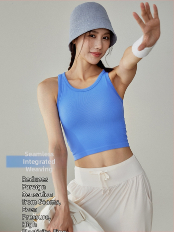 Jednodelni ženski sportski top — zaštita od udara, visoka čvrstoća, pogodan za trčanje, skakanje konopcem i jogu; materijal: najlon 95% s podstavom Spandex 5%.