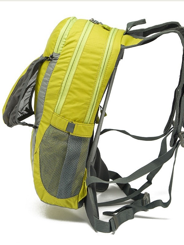 Turistický batoh: vodoodolný, odolný voči opotrebeniu, priedušný, ľahký, z nylonu