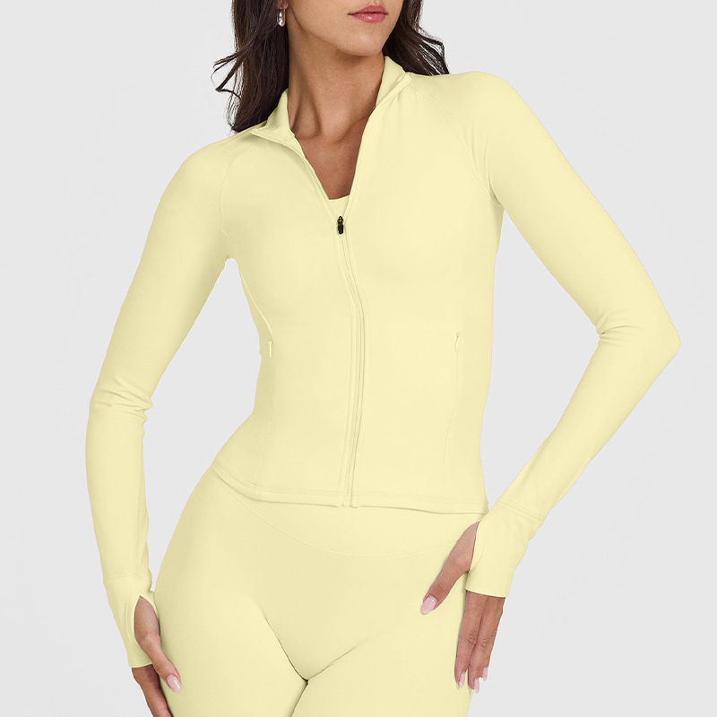 Moteriška ilgom rankovėmis jogos džemperis su užtrauktuku, siaura kirpimo, juosmens ilgio, kvėpuojantis ir elastingas audinys, nailonas-spandeksas (75/25), Ami Medea.