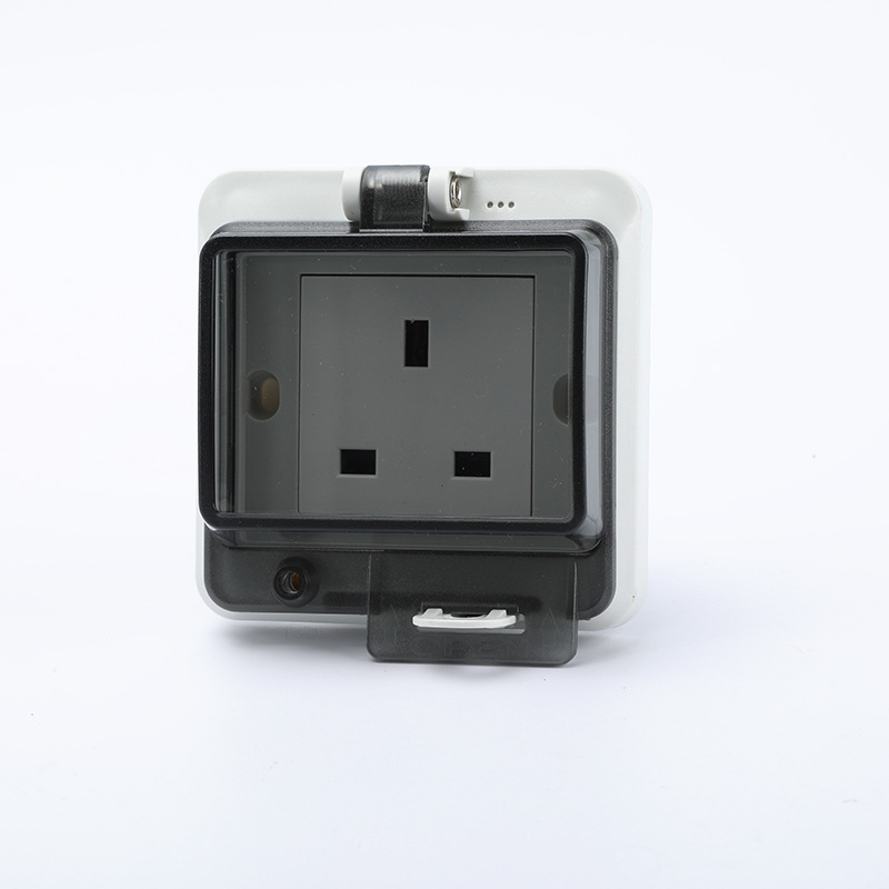 86-tipīga slēpta ūdensdroša integrētā strāvas kontaktligzda sienas montāžai, paredzēta vannas istabai un ārējai lietošanai