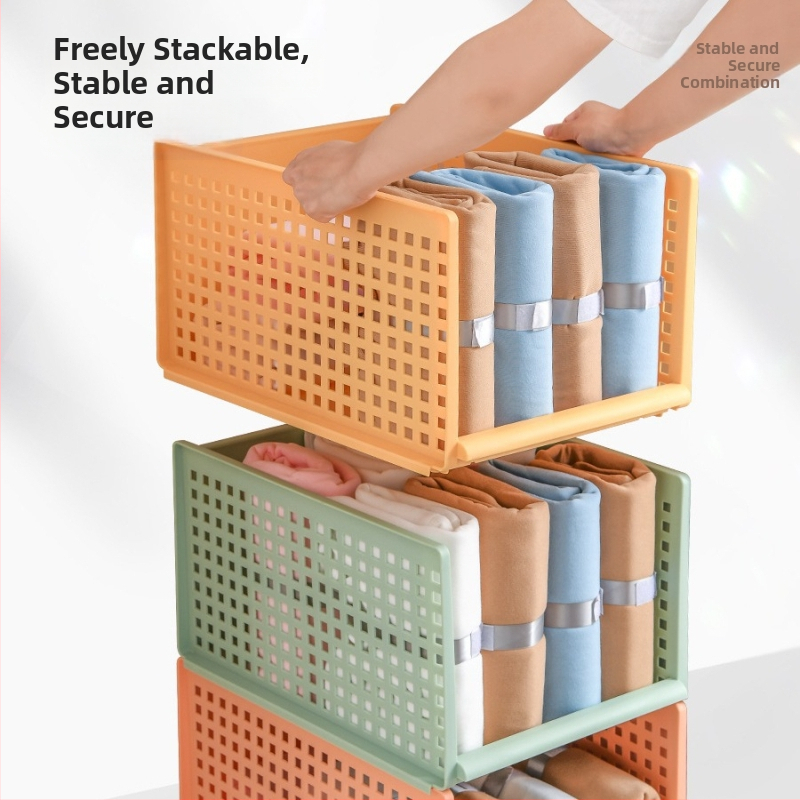 Plastmasas garderobes organizētājs ar slāņotiem nodalījumiem, stohējami grozi ar atvilktnēm, liels skapis, japāņu stils