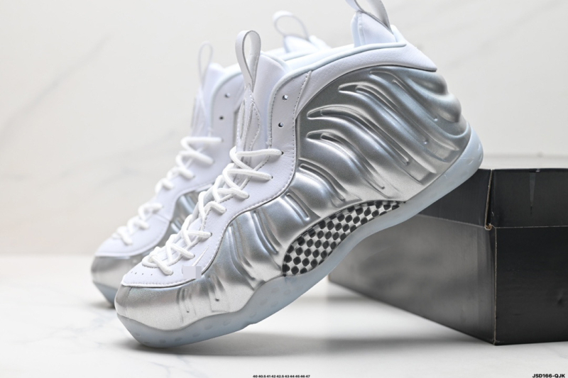 Férfi kosárlabda cipő légpárnázással, magas szárú, bőr felsőrész, gumi talp, fűzővel záródó