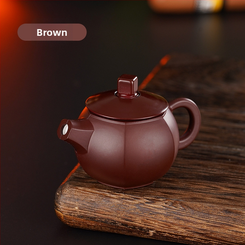 Metāla aizdedzinātājs ar rotējošu mehānismu, butāna degviela, vēju izturīgs, dekoratīvs un kolekcionējams, drukāts logotips