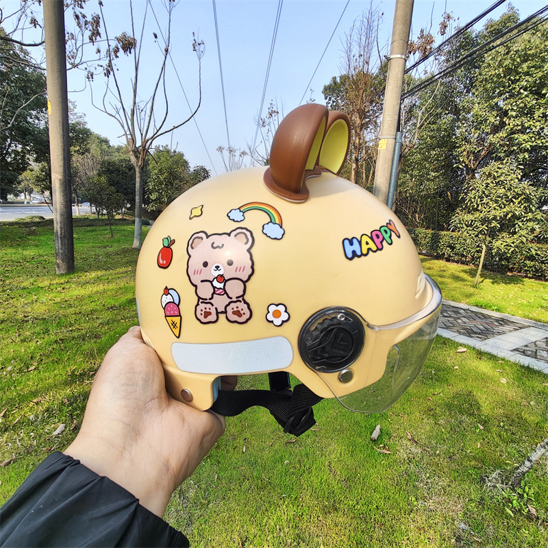 Cască pentru copii (ABS, tip semicască, certificat 3C) pentru vârsta 3–8 ani, potrivită pentru trotinete electrice și biciclete, utilizare în toate anotimpurile.