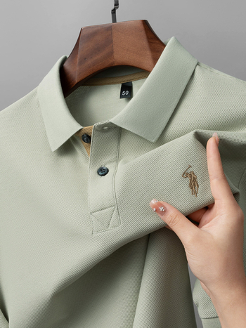 Férfi polo felső mercerizált pamutból hexagonális gyöngyökkel, rövid ujjú, laza szabású, hímzés