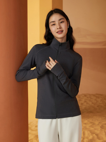 Naiste termo sportlik jakk — kits lõige, poolkõrge kaelus, lukk, paks soojus, regenereeritud tselluloosi kiud