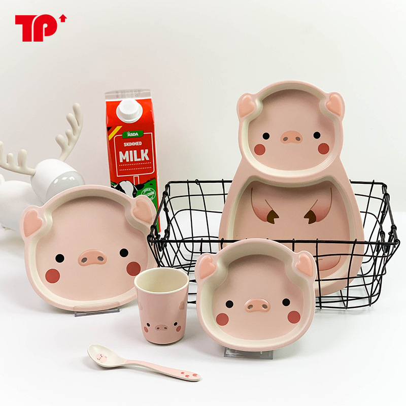 Set dječjih posuđa — tanjur u obliku praseta, crtani dizajn, melamin i vlakna bambusa, nepravilan oblik