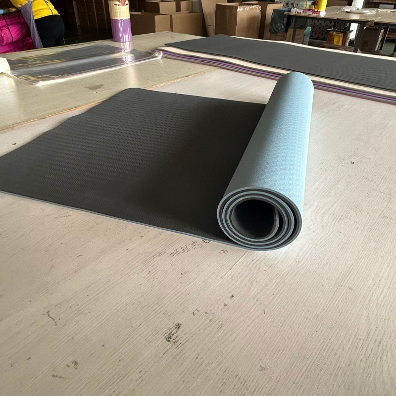 TPE jooga matt triibulise mustriga, 6 mm paksus, kohandatav