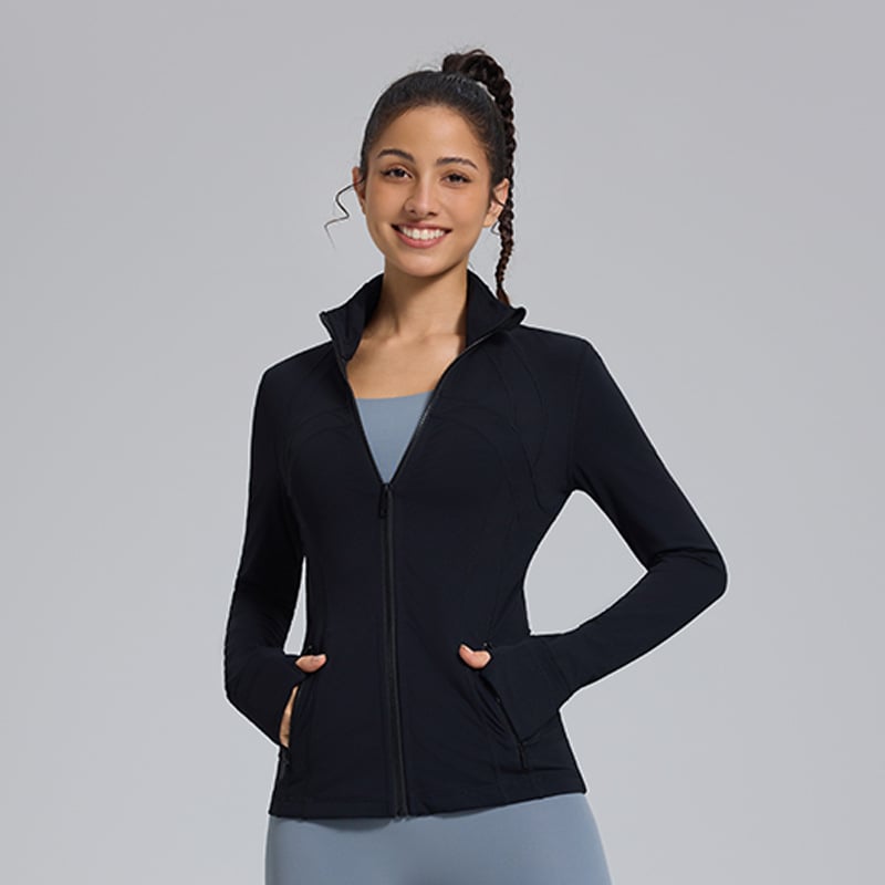 Jogos švarkas žiemai — Slim-Fit, stovinti apykaklė, ilgos rankovės, kvėpuojantis nailono mišinys (87% nailonas) su 13% spandekso pamušalu