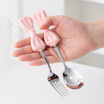 Set pribora za stolnu prehranu: nož, vilica i žlica od 304 nehrđajućeg čelika, ogledno poliranje, ručna izrada i prilagodljivost, jednostavan sladak stil