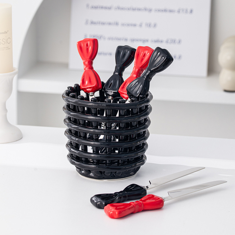 Set pribora za stolnu prehranu: nož, vilica i žlica od 304 nehrđajućeg čelika, ogledno poliranje, ručna izrada i prilagodljivost, jednostavan sladak stil