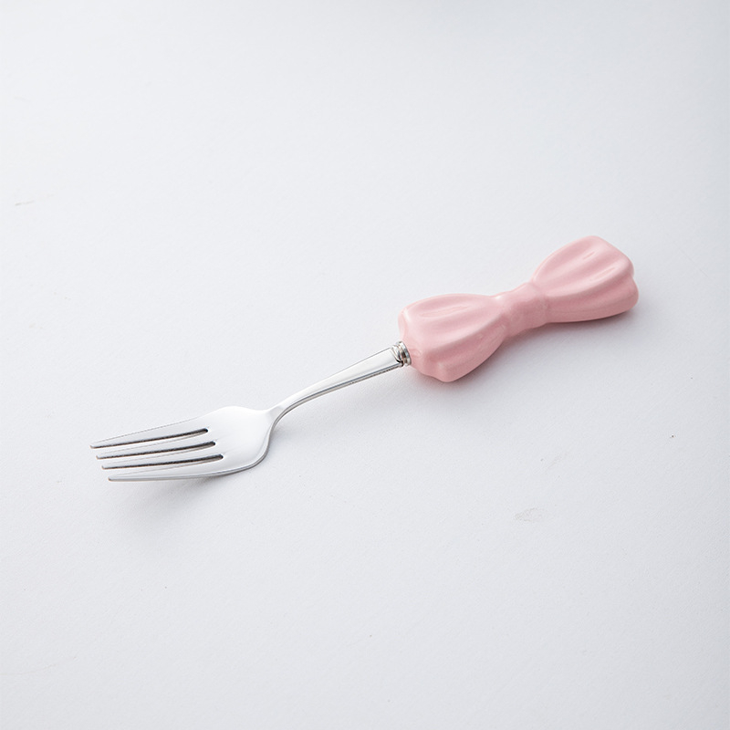 Set pribora za stolnu prehranu: nož, vilica i žlica od 304 nehrđajućeg čelika, ogledno poliranje, ručna izrada i prilagodljivost, jednostavan sladak stil