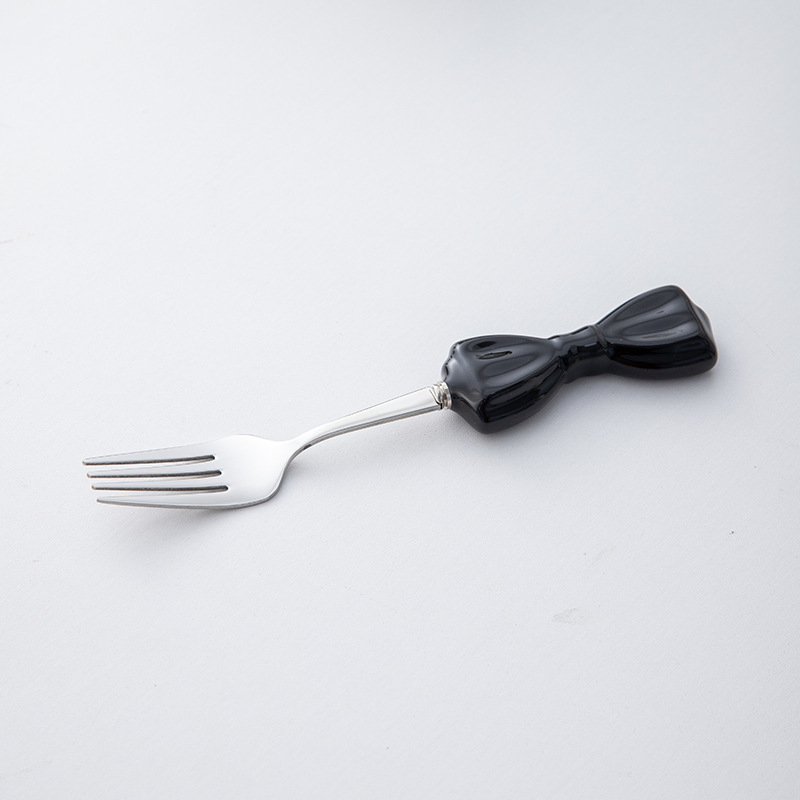 Set pribora za stolnu prehranu: nož, vilica i žlica od 304 nehrđajućeg čelika, ogledno poliranje, ručna izrada i prilagodljivost, jednostavan sladak stil