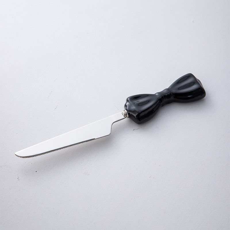 Set pribora za stolnu prehranu: nož, vilica i žlica od 304 nehrđajućeg čelika, ogledno poliranje, ručna izrada i prilagodljivost, jednostavan sladak stil