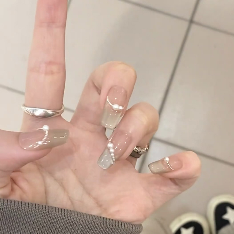 Rankų darbo plastikiniai nagų lipdukai — katės akies efektas, prancūziškas perlų dizainas, 10 vnt. komplektas