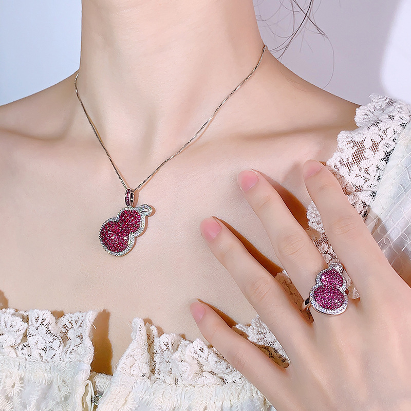 Moterų vario juvelyrinių rinkinių rinkinys: žiedas ir kaklo papuošalas su moliūgo formos pakabuku, dėžutės tipo grandinėlė, deimantinė apdaila