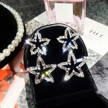 Tähekujuline metallist kõrvarõngad teemantidega naistele