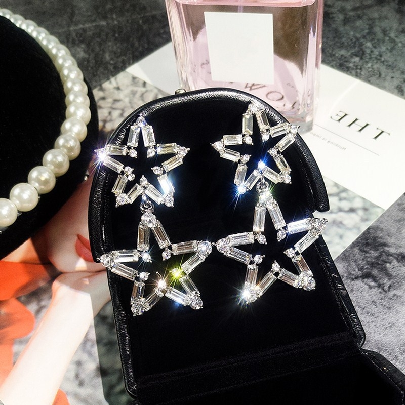 Tähekujuline metallist kõrvarõngad teemantidega naistele