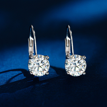 Cercei cu Moissanite, 1 carat, formă rotundă, montură cu patru gheare, argintiu, stil coreean