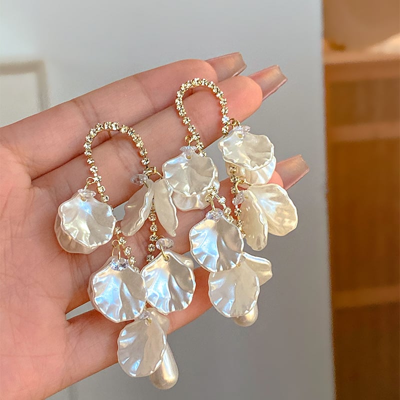 Naušnice s dugim resicama i dizajnom školjkastih latica (legura, dijamantno završetak, Star Yatu, cvjetno-geometrijski stil, za žene)