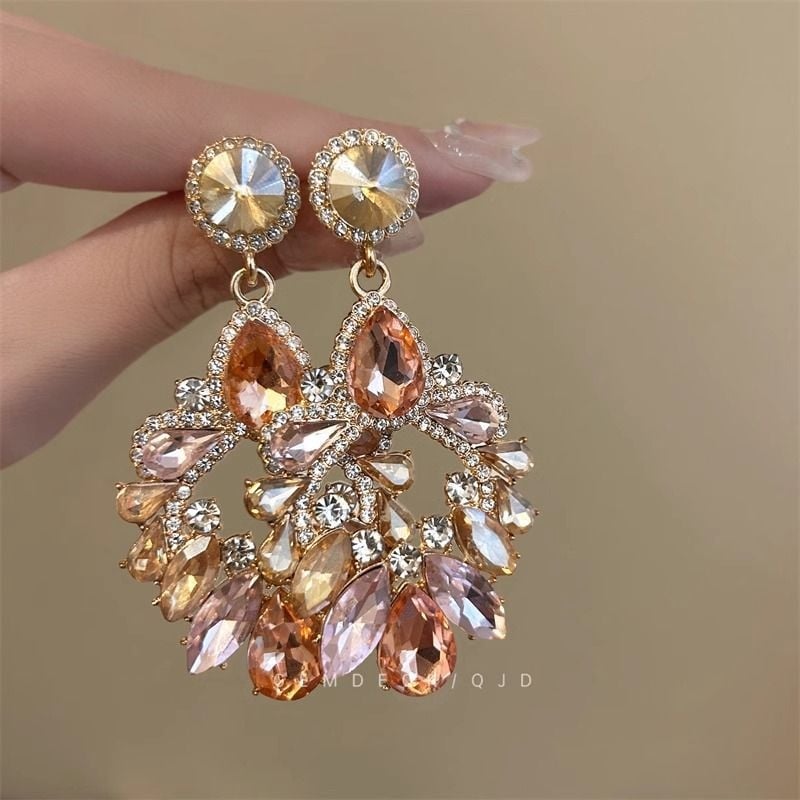 Damske naušnice od legure s elektroplatom; oblici: srce, geometrijski, životinje; stil: hladan vjetar; za žene