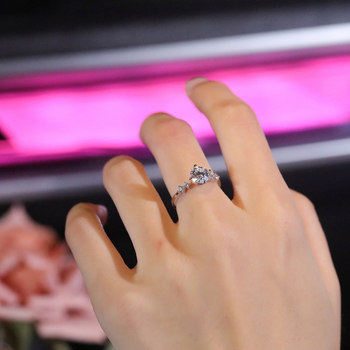 Ženski prsten s moissanitom u stilu zvjezdanog neba, 0,5–1 ct, srebro 925 s premazom, GTRS