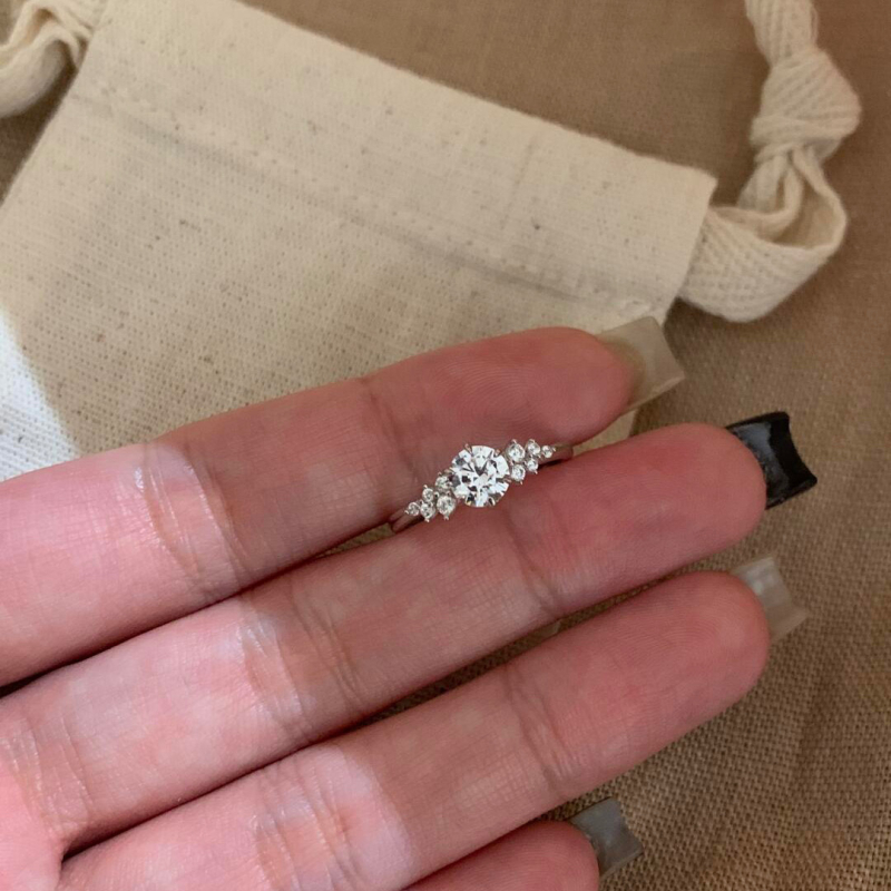 Baogiali Ρυθμιζόμενο δαχτυλίδι με γεωμετρικό σχήμα – χαλκός και ζιρκόνια, ελαφρύ πολυτελές γυναικείο δαχτυλίδι